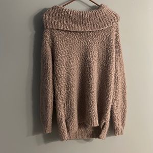 Size medium lilac sweater !